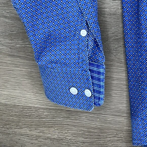 Ariat Button Down Blue Shirt Men's Medium Box Rose Pattern Long Sleeve Button Up - Picture 4 of 8